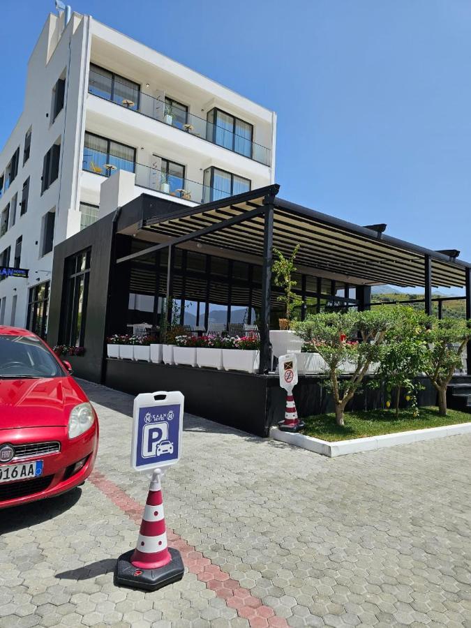 Kaan Hotel Radhimë Exteriör bild