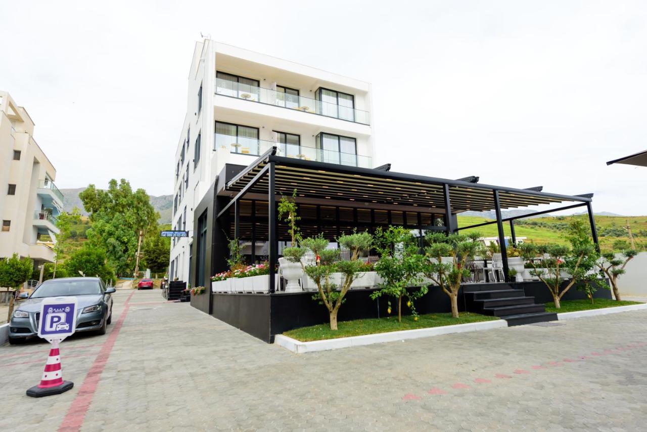 Kaan Hotel Radhimë Exteriör bild